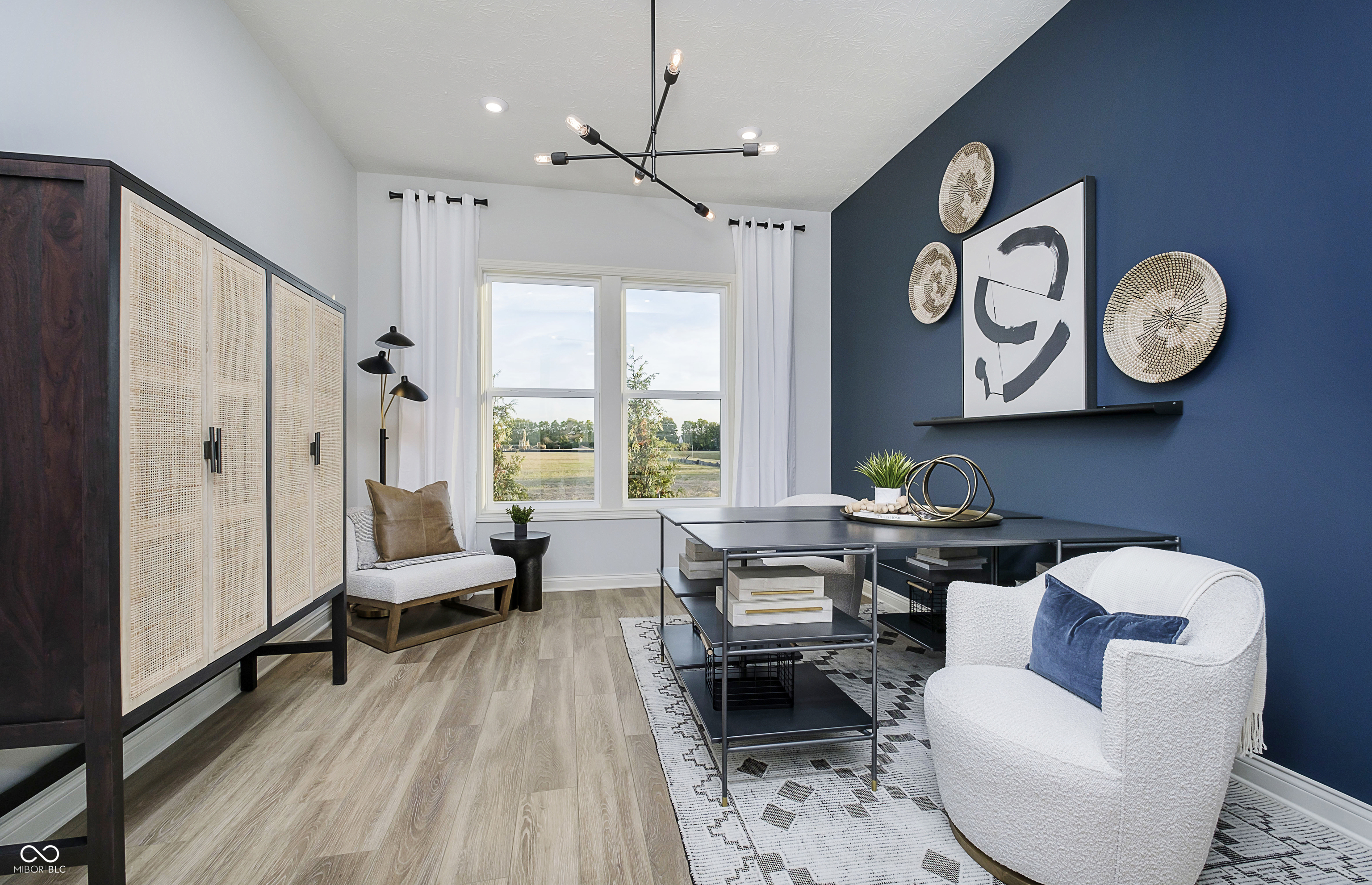 2877 Middleground Trace