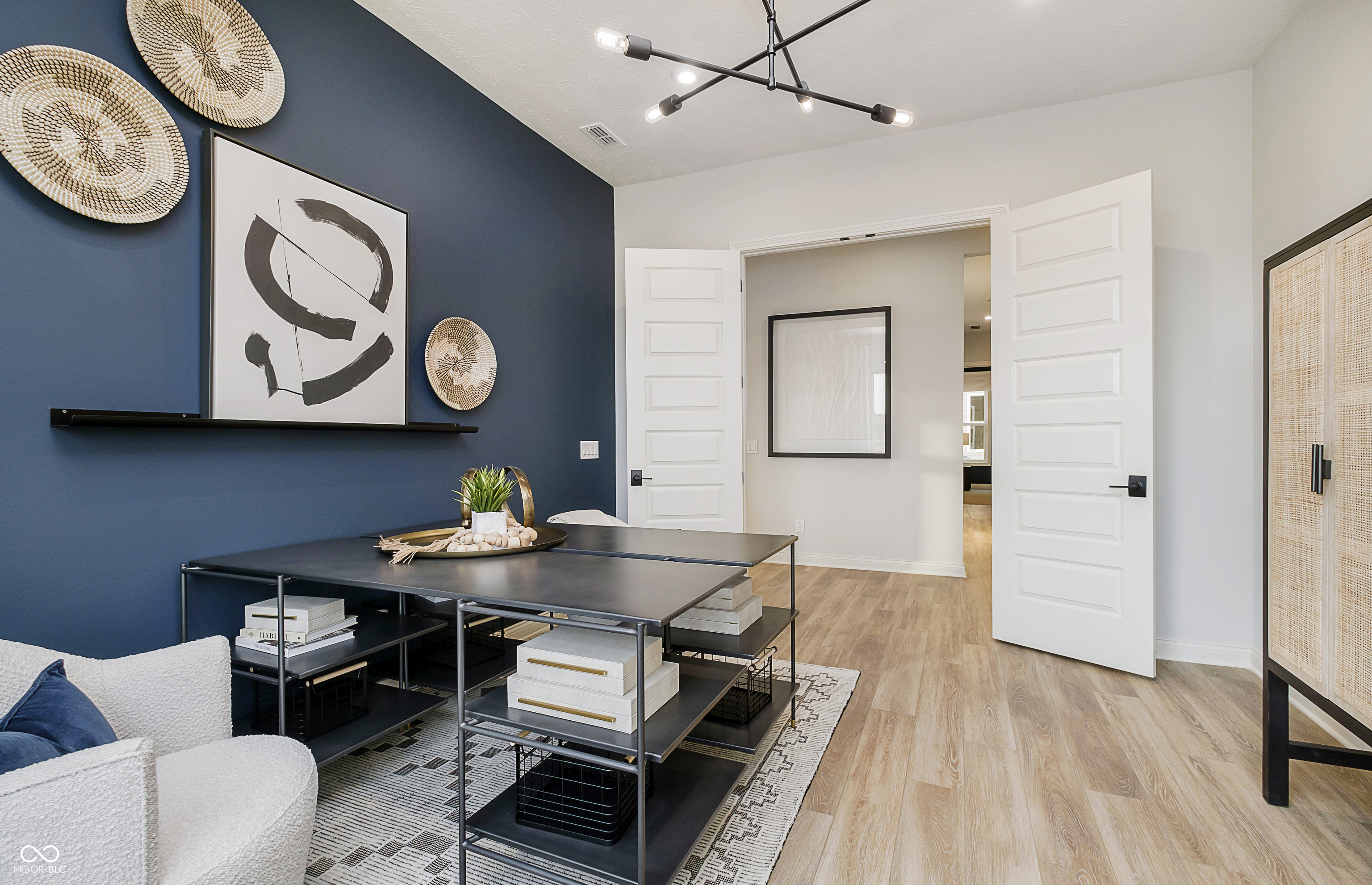 2877 Middleground Trace