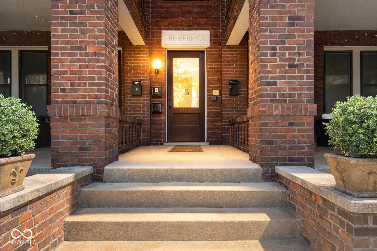 1325 Central Avenue 6