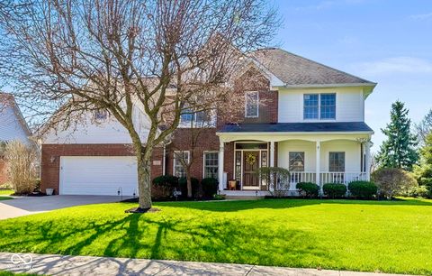 Photo of 3973 Brockton Manor S Drive, Greenwood, IN 46143 (MLS # 22092335)