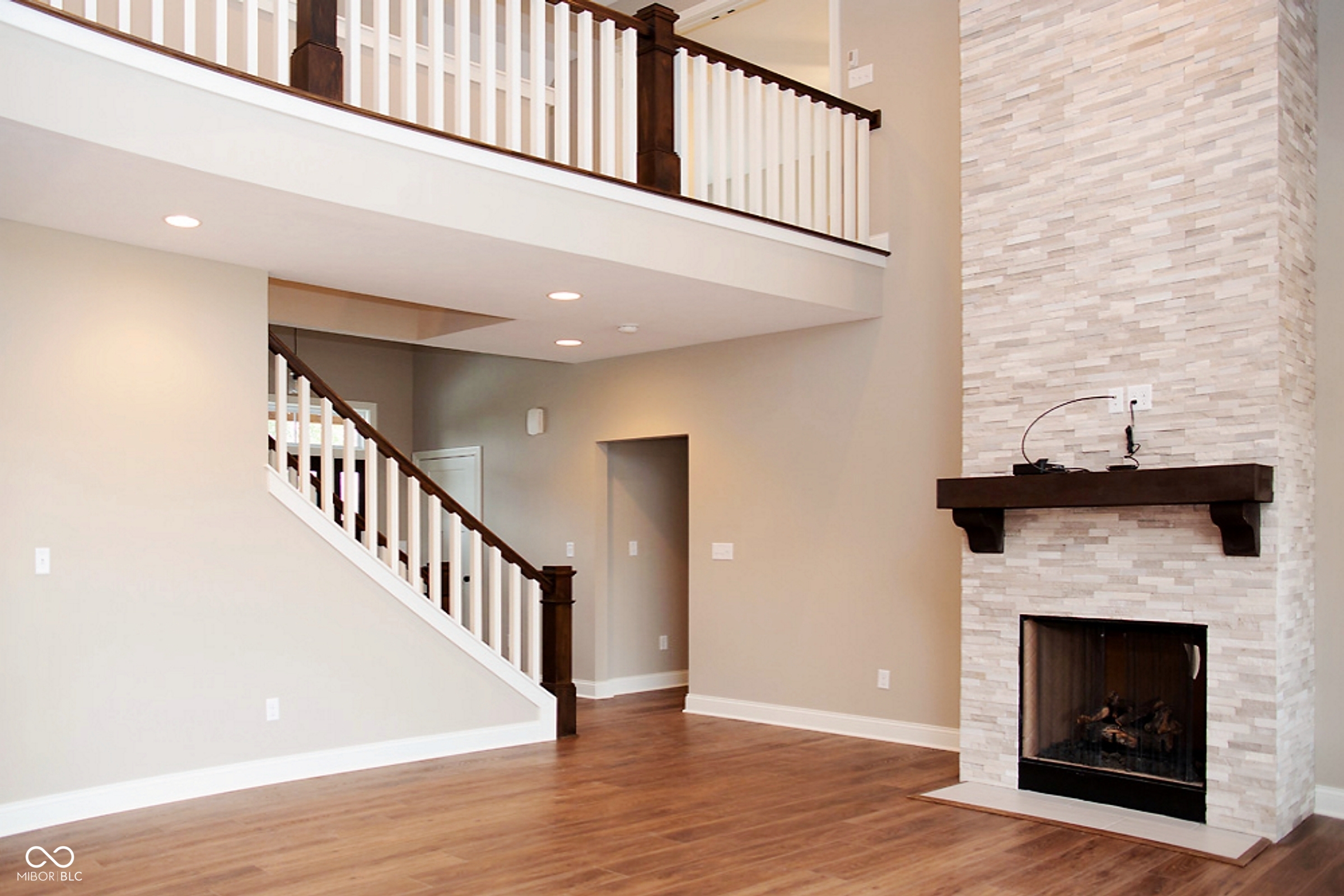 13562 Creekridge Lane