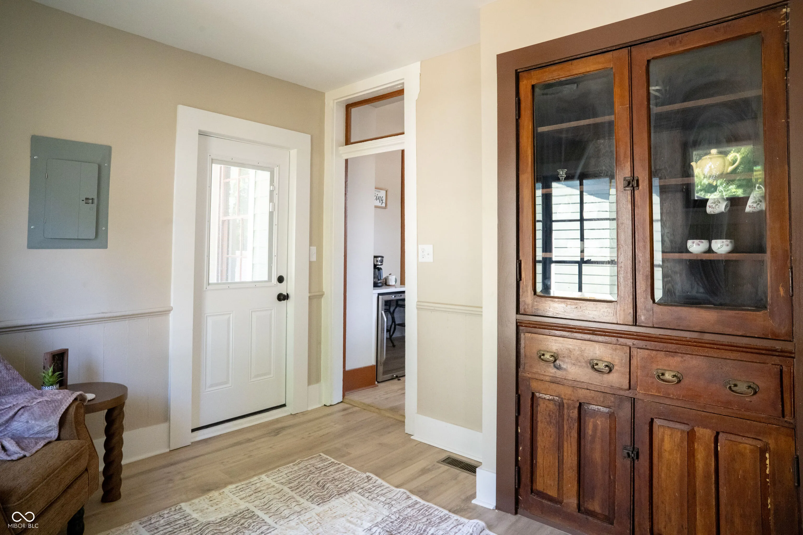 Franklin, Indiana 46131, United States, 4 Bedrooms Bedrooms, ,3 BathroomsBathrooms,Residential,Pending,212614