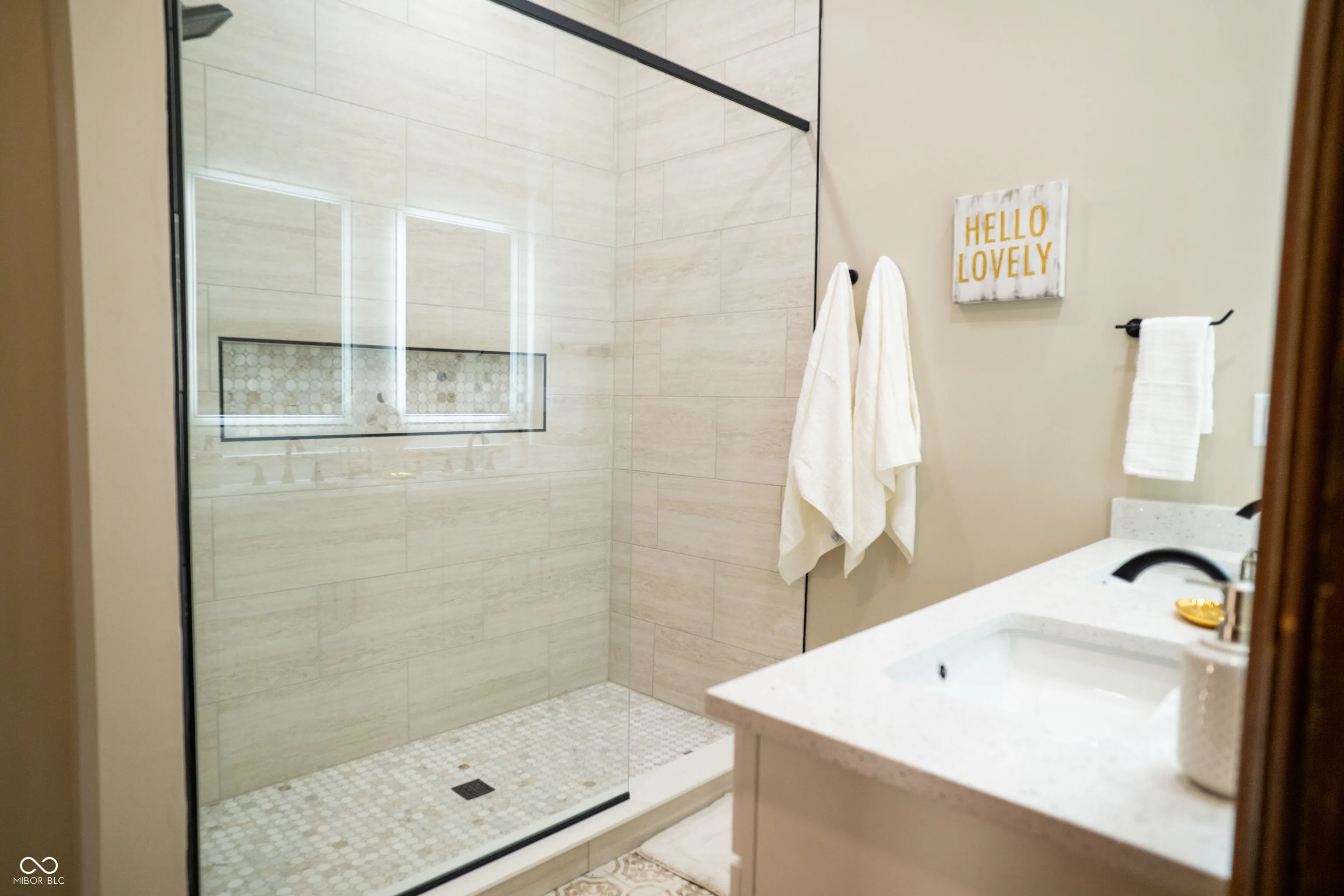 Franklin, Indiana 46131, United States, 4 Bedrooms Bedrooms, ,3 BathroomsBathrooms,Residential,Pending,212614