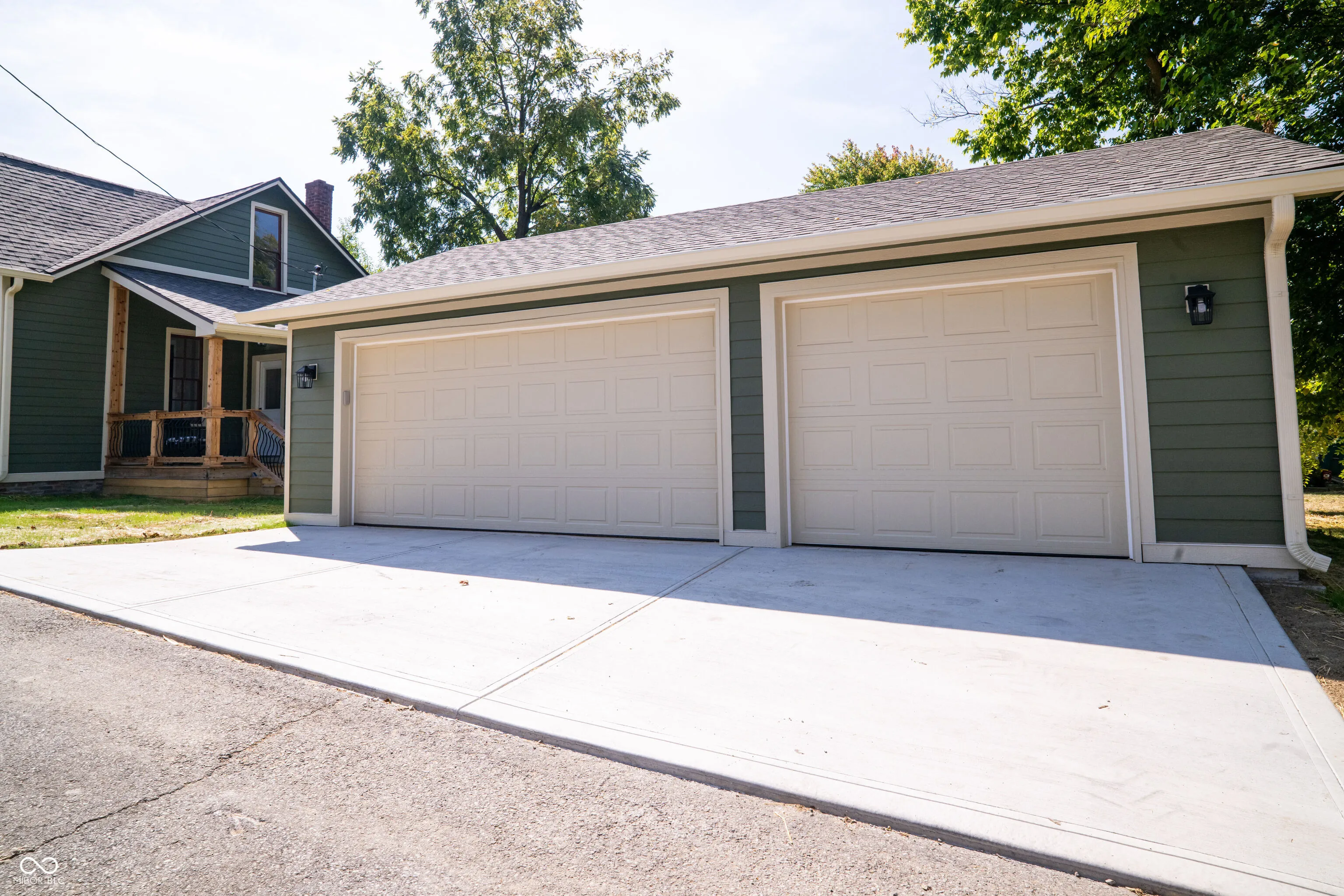 Franklin, Indiana 46131, United States, 4 Bedrooms Bedrooms, ,3 BathroomsBathrooms,Residential,Pending,212614