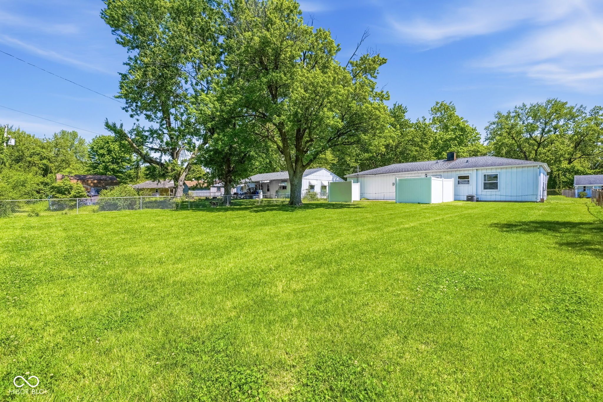 2746 Streamside Drive