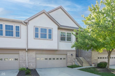Photo of 9272 Wadsworth Court, Fishers, IN 46037 (MLS # 22111020)