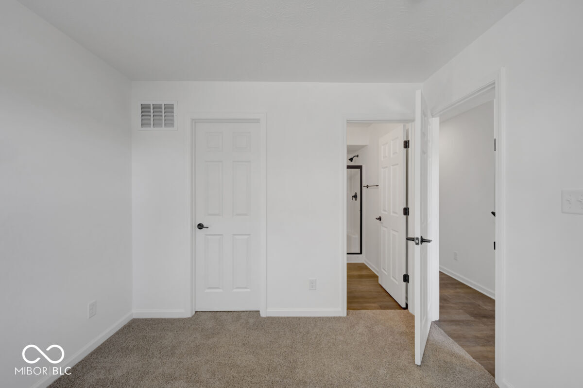 4475 Yellowwood Avenue