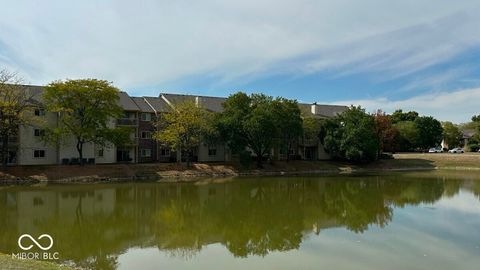 Photo of 12517 Timber Creek Drive #UNIT 2, Carmel, IN 46032 (MLS # 22062747)