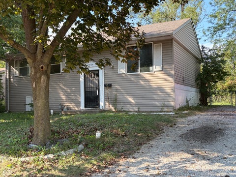 Photo of 7608 Ruskin Place, Indianapolis, IN 46226 (MLS # 22125181)