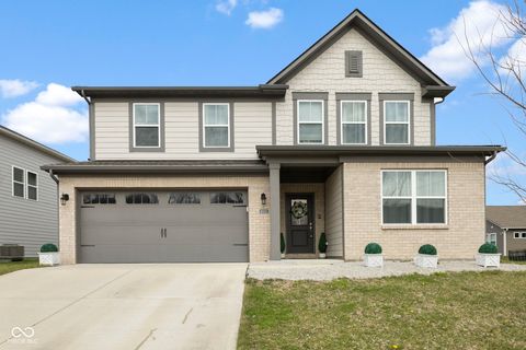 Photo of 16352 Sedalia Drive, Fishers, IN 46040 (MLS # 22087964)