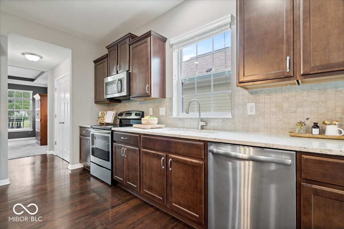 7249 Red Maple Drive