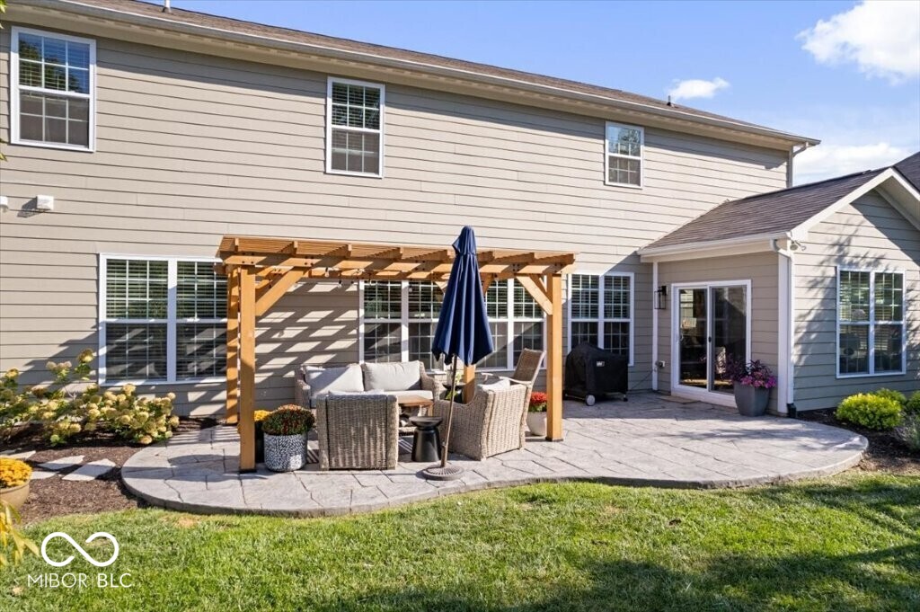 7249 Red Maple Drive