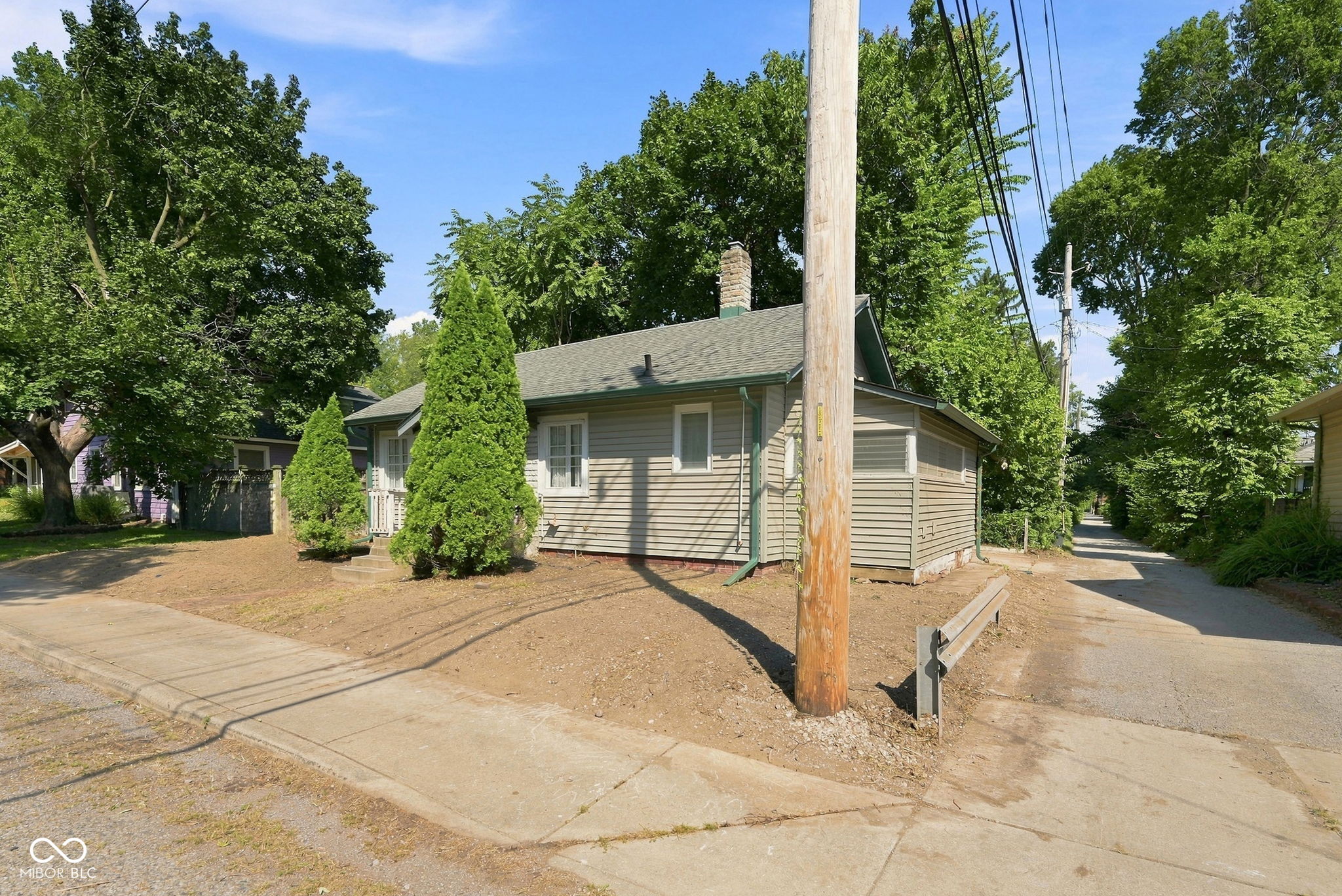 646 E 51st Street