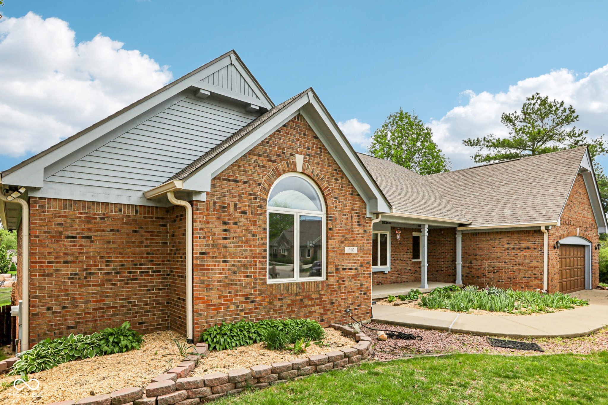 950 Silver Hill Lane