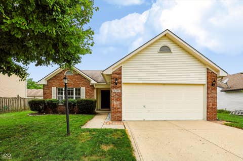 Photo of 10348 Northbrook Drive, Fishers, IN 46038 (MLS # 22113940)