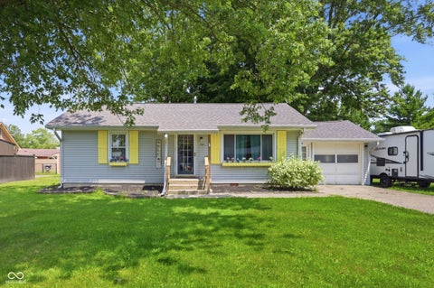 Photo of 725 Wilson Street, Greenfield, IN 46140 (MLS # 22107583)