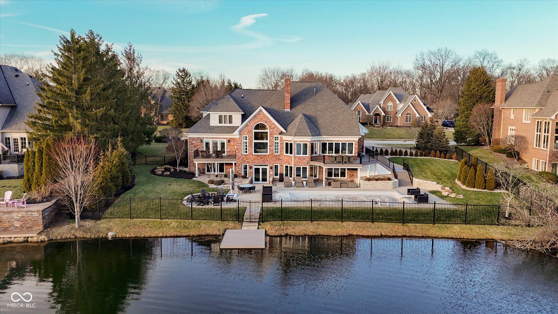 4967 Deer Ridge Drive N