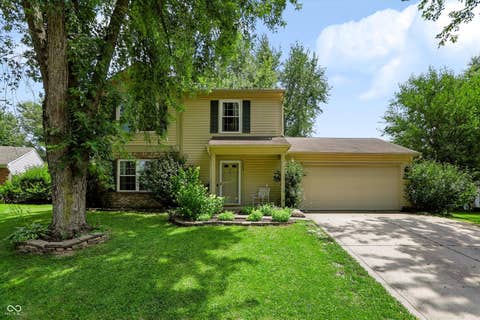 Photo of 1503 Tulip Drive, Franklin, IN 46131 (MLS # 22112769)