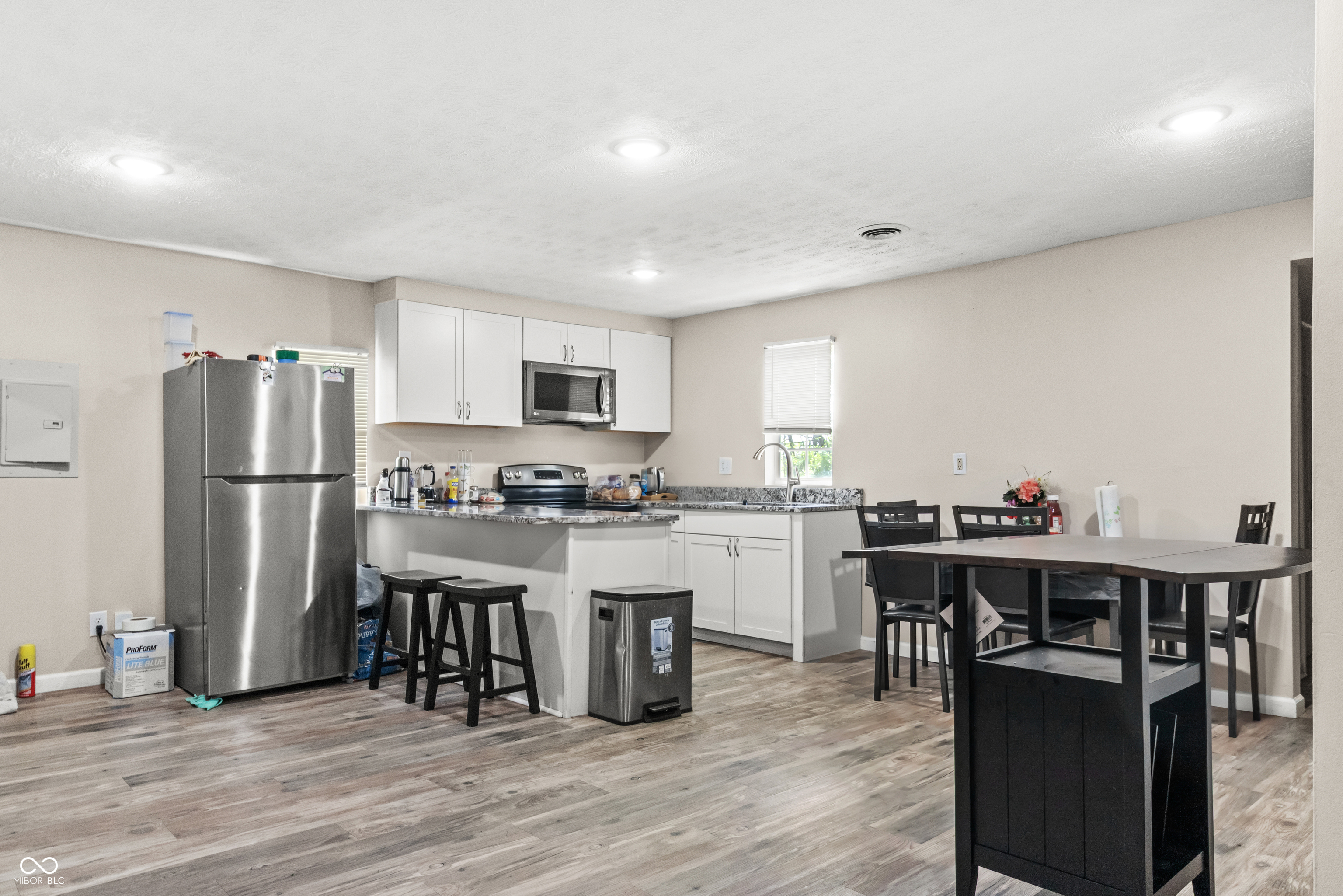 20 N Galeston Avenue