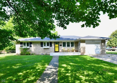 Photo of 2732 Parkwood Drive, Indianapolis, IN 46224 (MLS # 22107159)