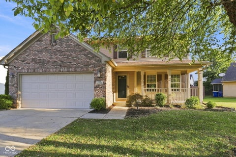 Photo of 12552 Geist Cove Drive, Indianapolis, IN 46236 (MLS # 22122776)