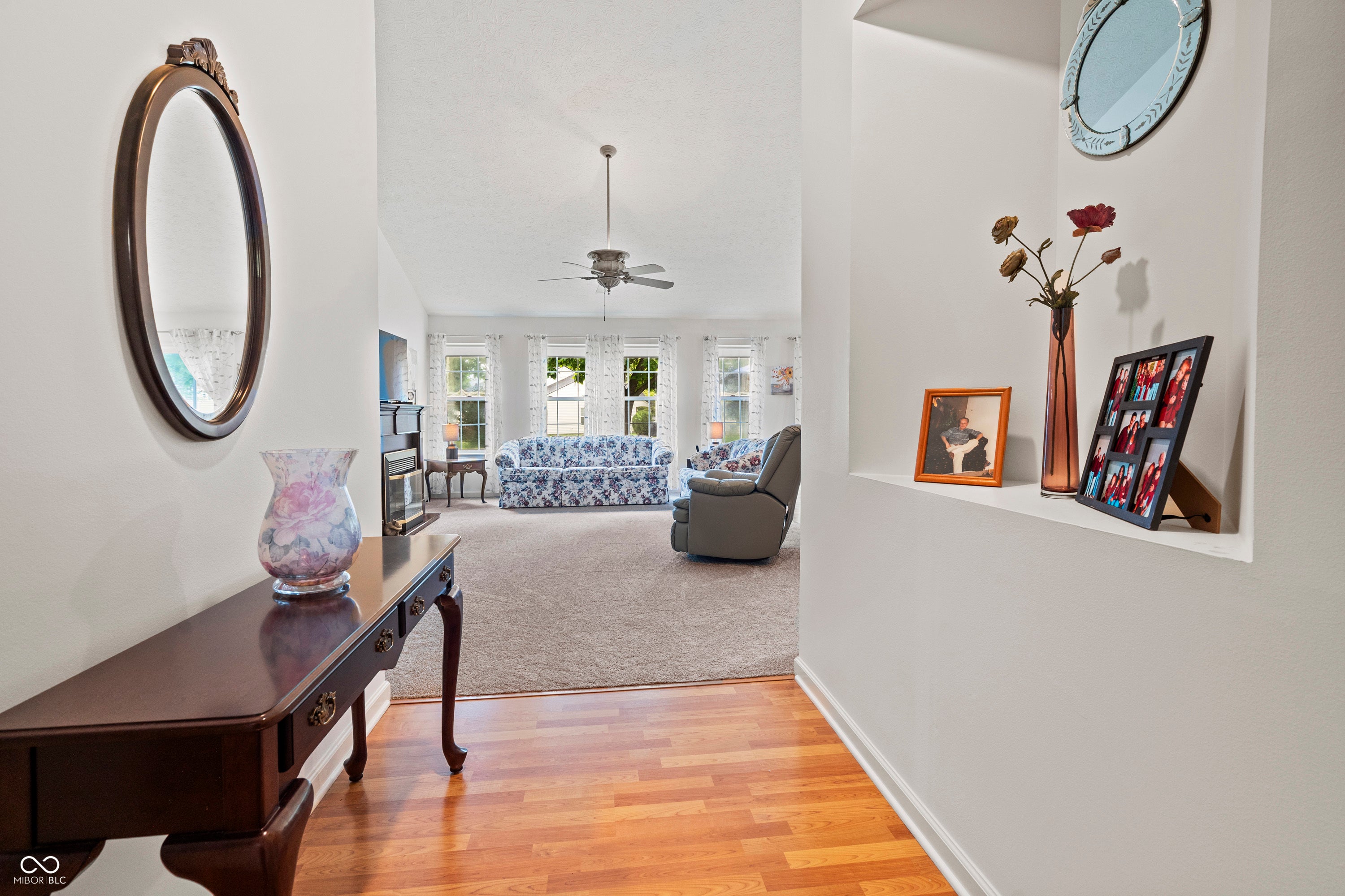 6684 Amherst