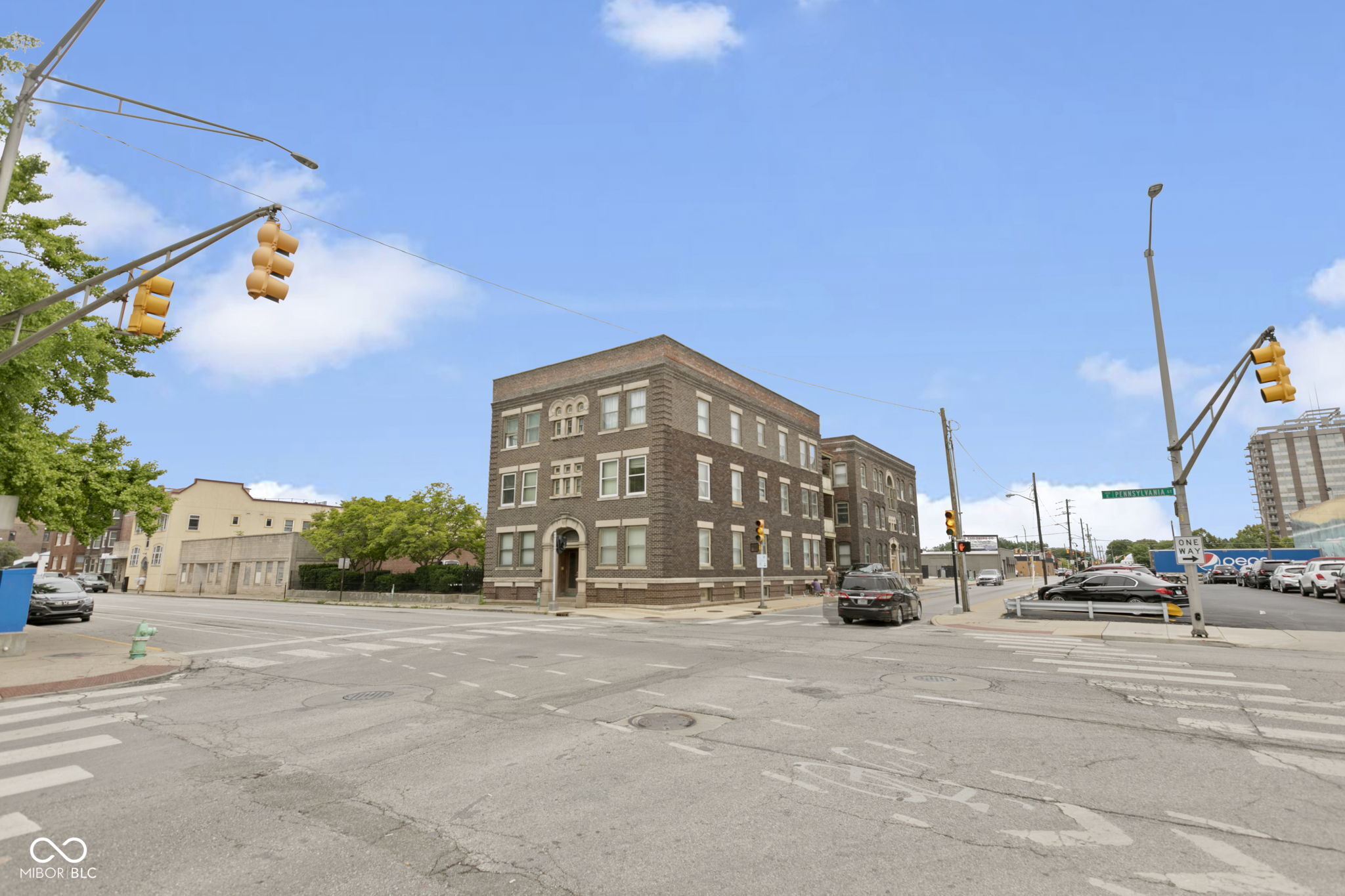 108 E Saint Clair Street E