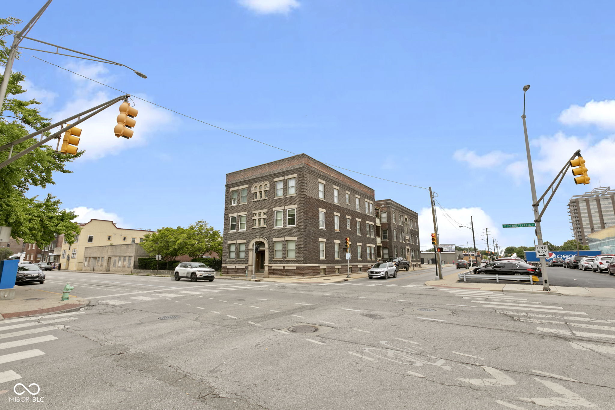 108 E Saint Clair Street E