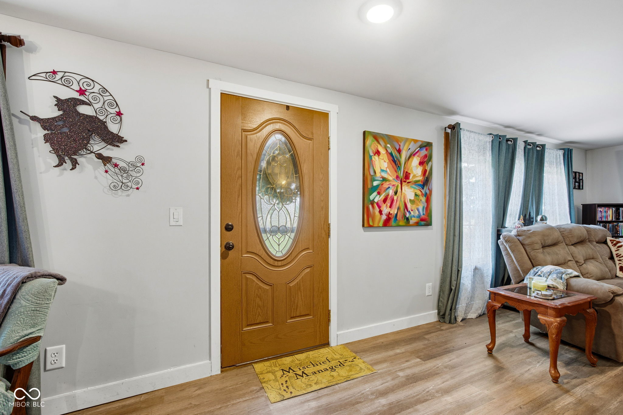 160 W Union Road