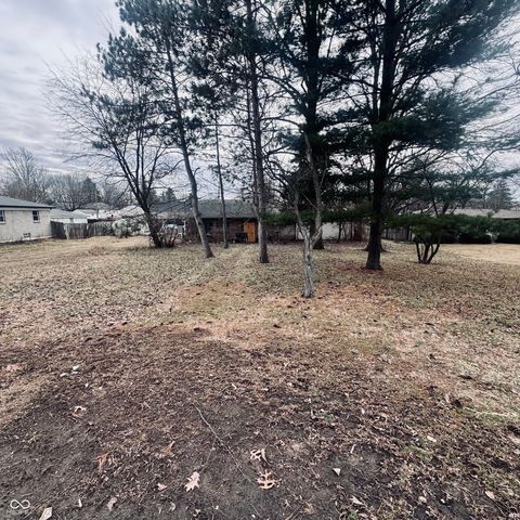 Photo of 4725 E 17th Street, Indianapolis, IN 46218 (MLS # 22080574)