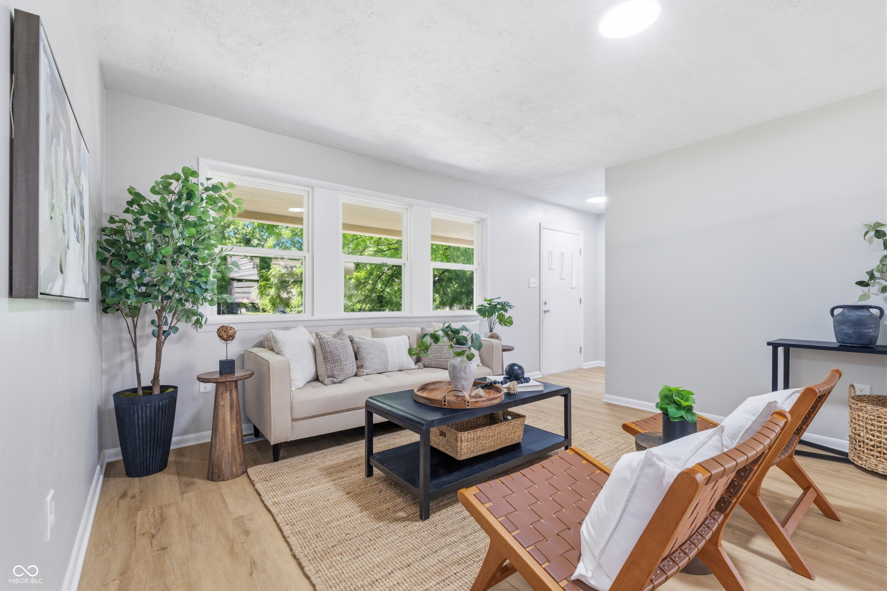 5578 Henderson Drive