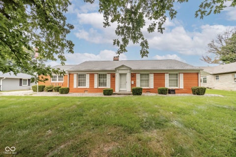 Photo of 815 Longfellow Road, Anderson, IN 46011 (MLS # 22126743)