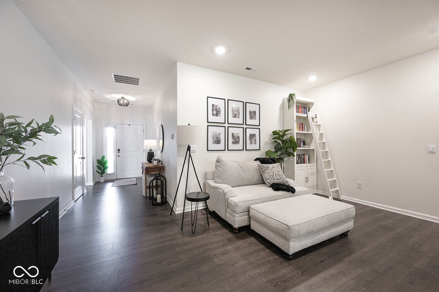 6890 Ben Riley Court