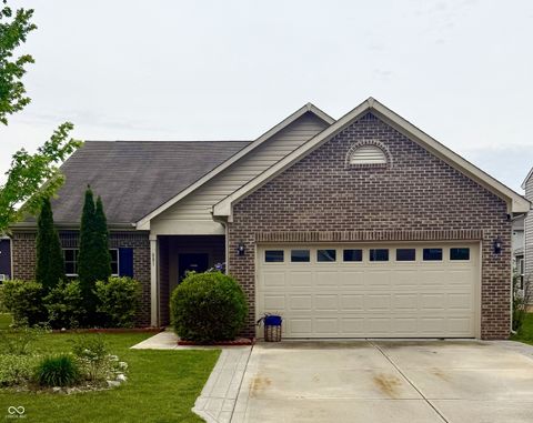881 Sommersweet Run Greenwood IN 46143
