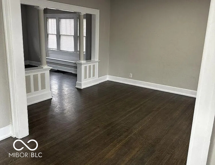 20 N Pershing Avenue