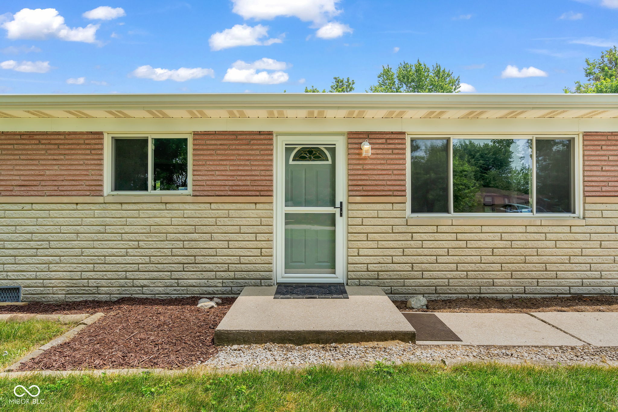 3139 S Richardt