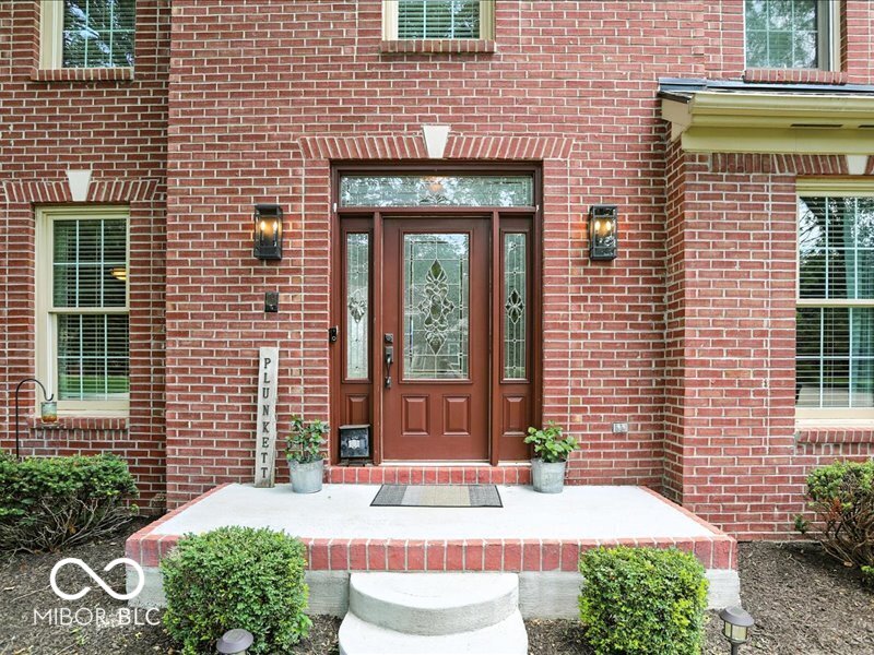 4233 Dartmoor Drive