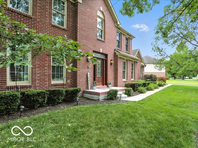 4233 Dartmoor Drive
