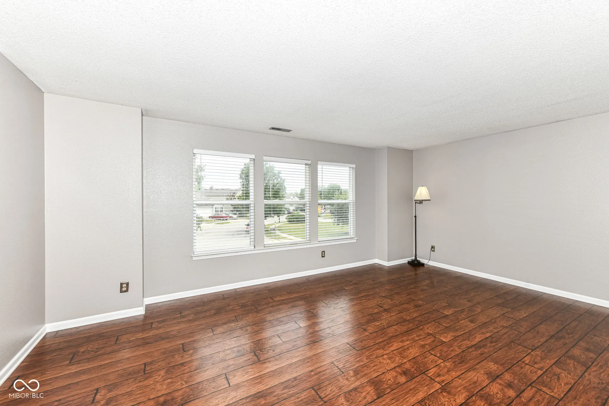 Noblesville, Indiana 46060, United States, 3 Bedrooms Bedrooms, ,3 BathroomsBathrooms,Residential,Pending,200589