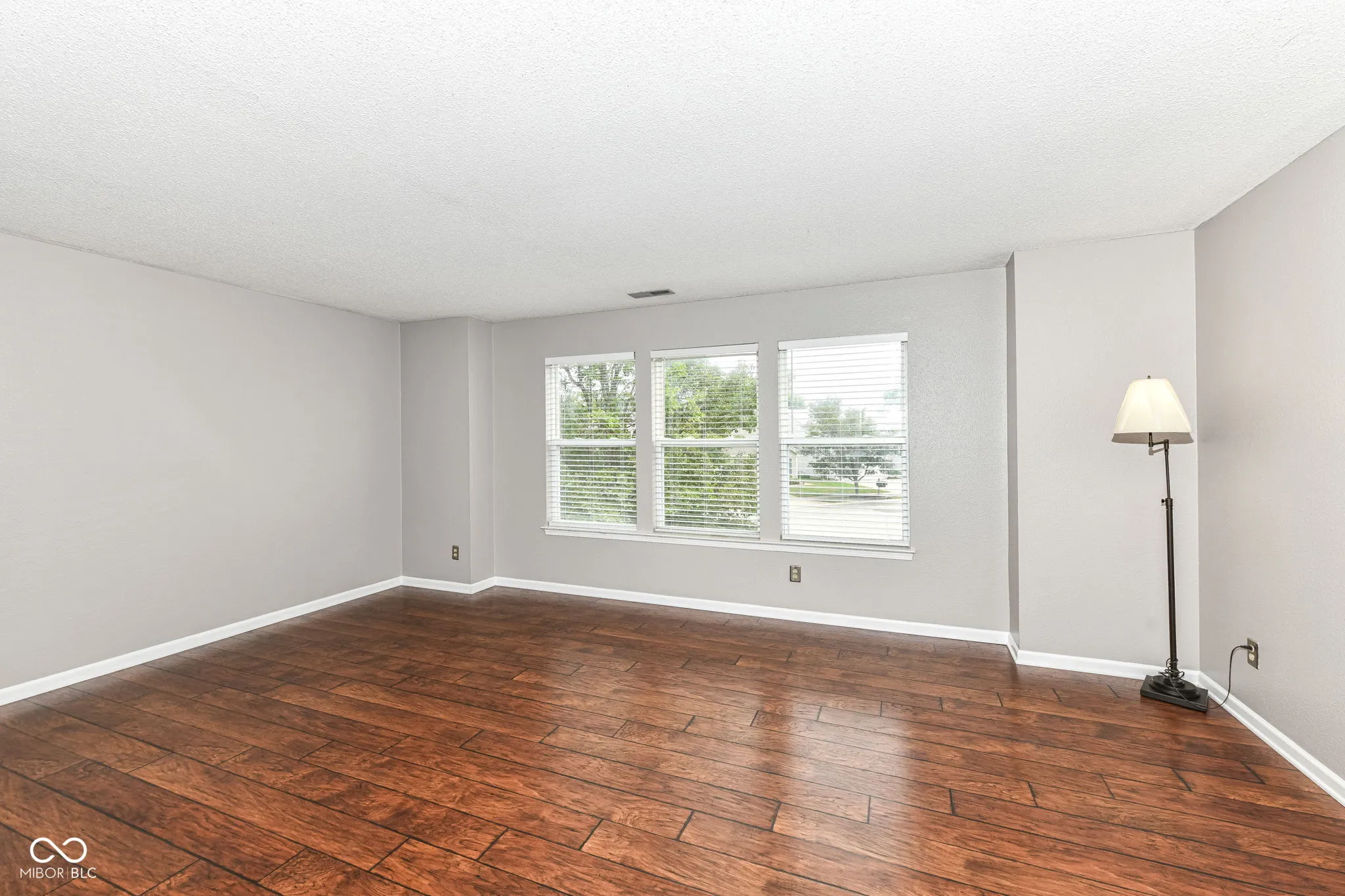 Noblesville, Indiana 46060, United States, 3 Bedrooms Bedrooms, ,3 BathroomsBathrooms,Residential,Pending,200589