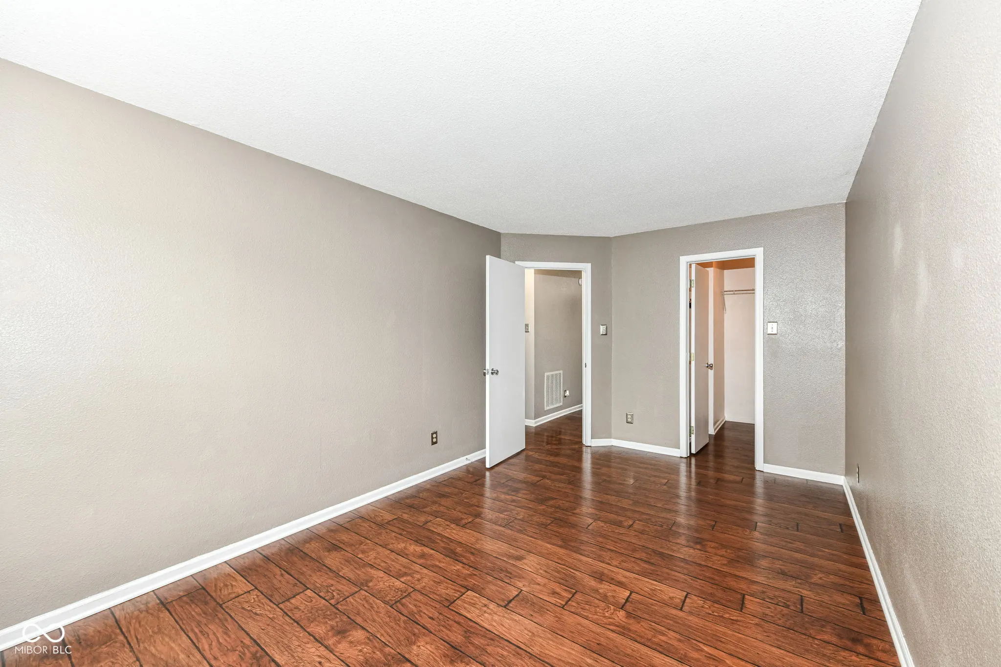 Noblesville, Indiana 46060, United States, 3 Bedrooms Bedrooms, ,3 BathroomsBathrooms,Residential,Pending,200589