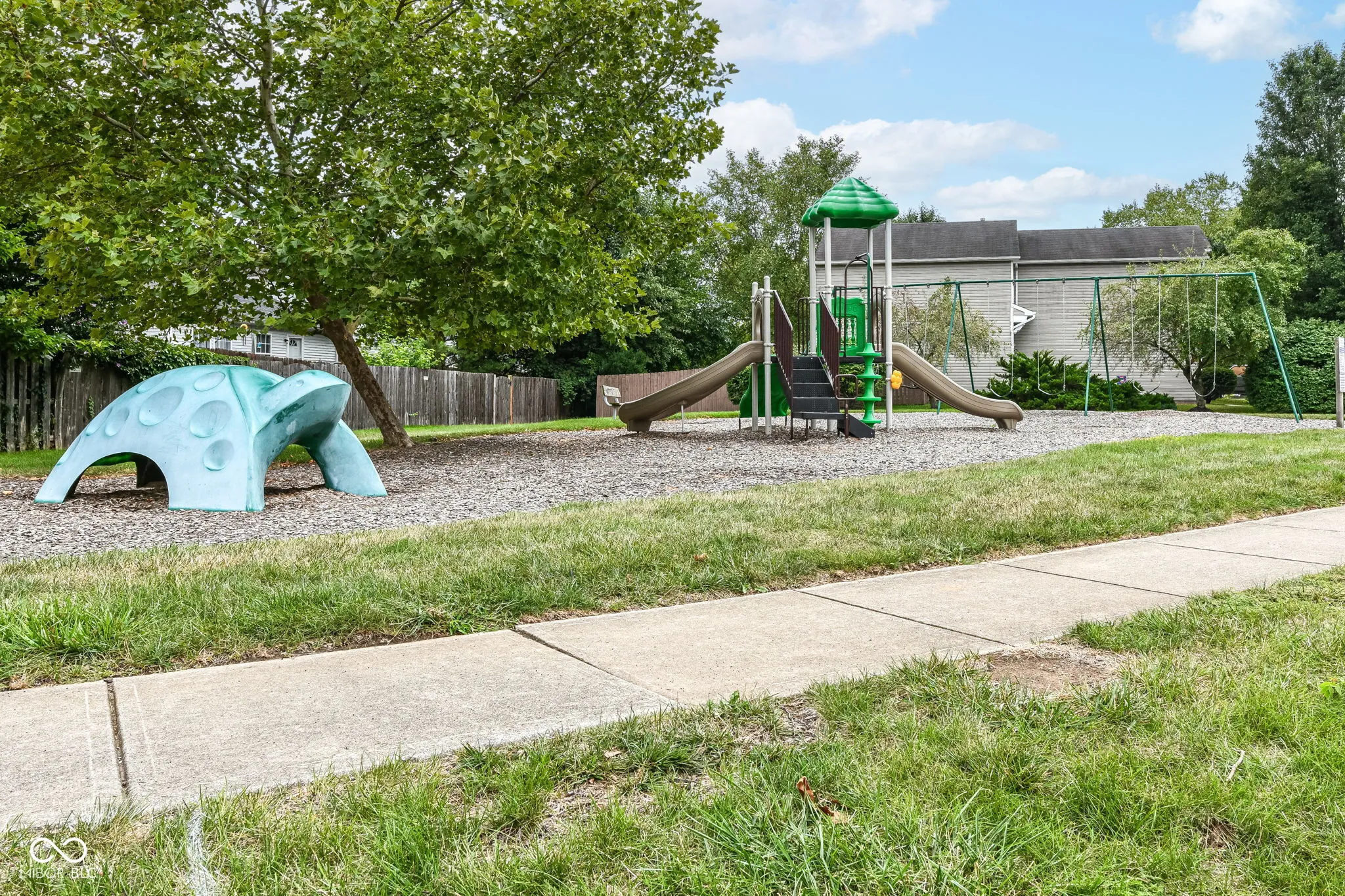 Noblesville, Indiana 46060, United States, 3 Bedrooms Bedrooms, ,3 BathroomsBathrooms,Residential,Pending,200589