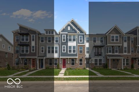 Photo of 7313 Bayview Run, McCordsville, IN 46055 (MLS # 22042414)