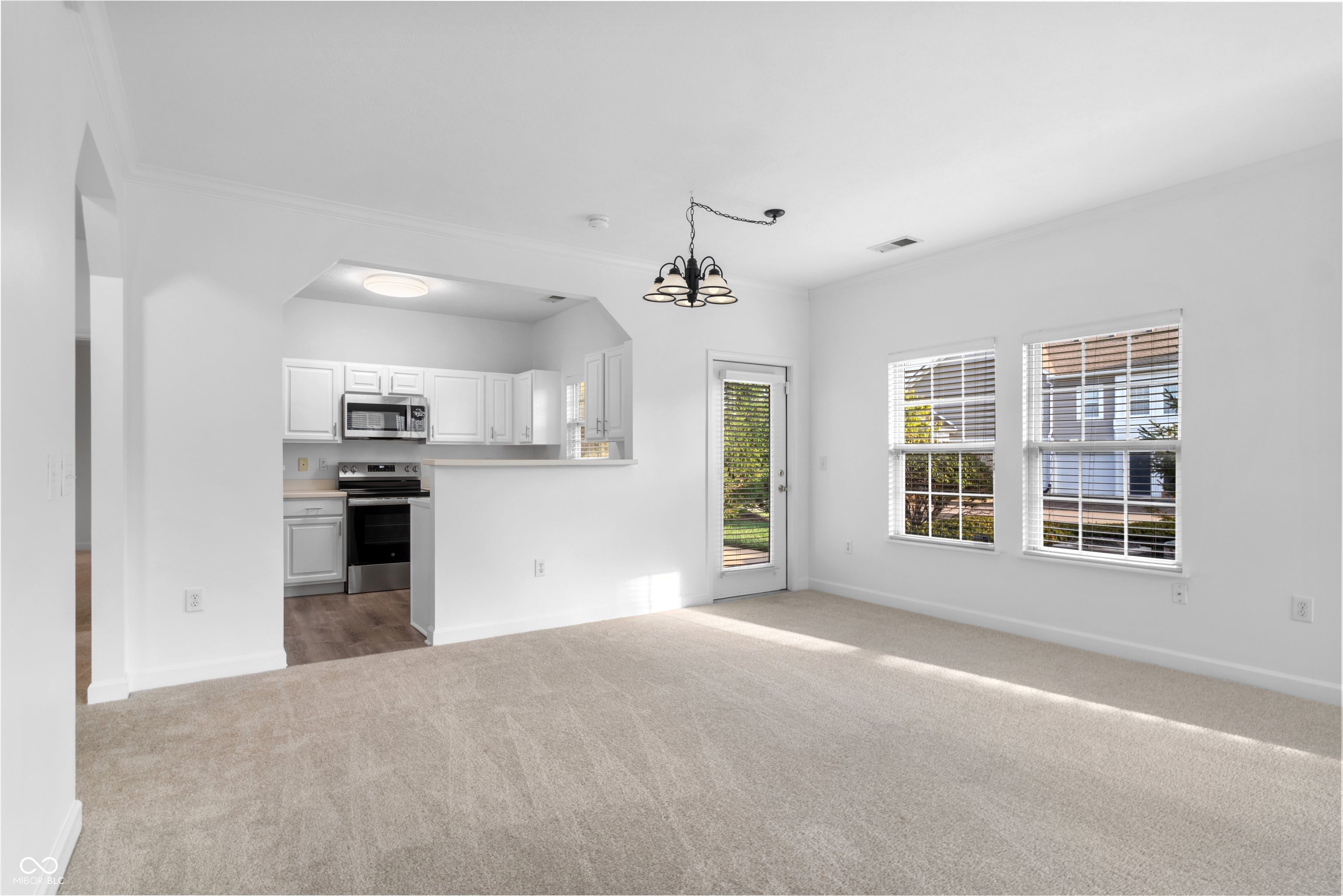 1423 Shadow Ridge Road