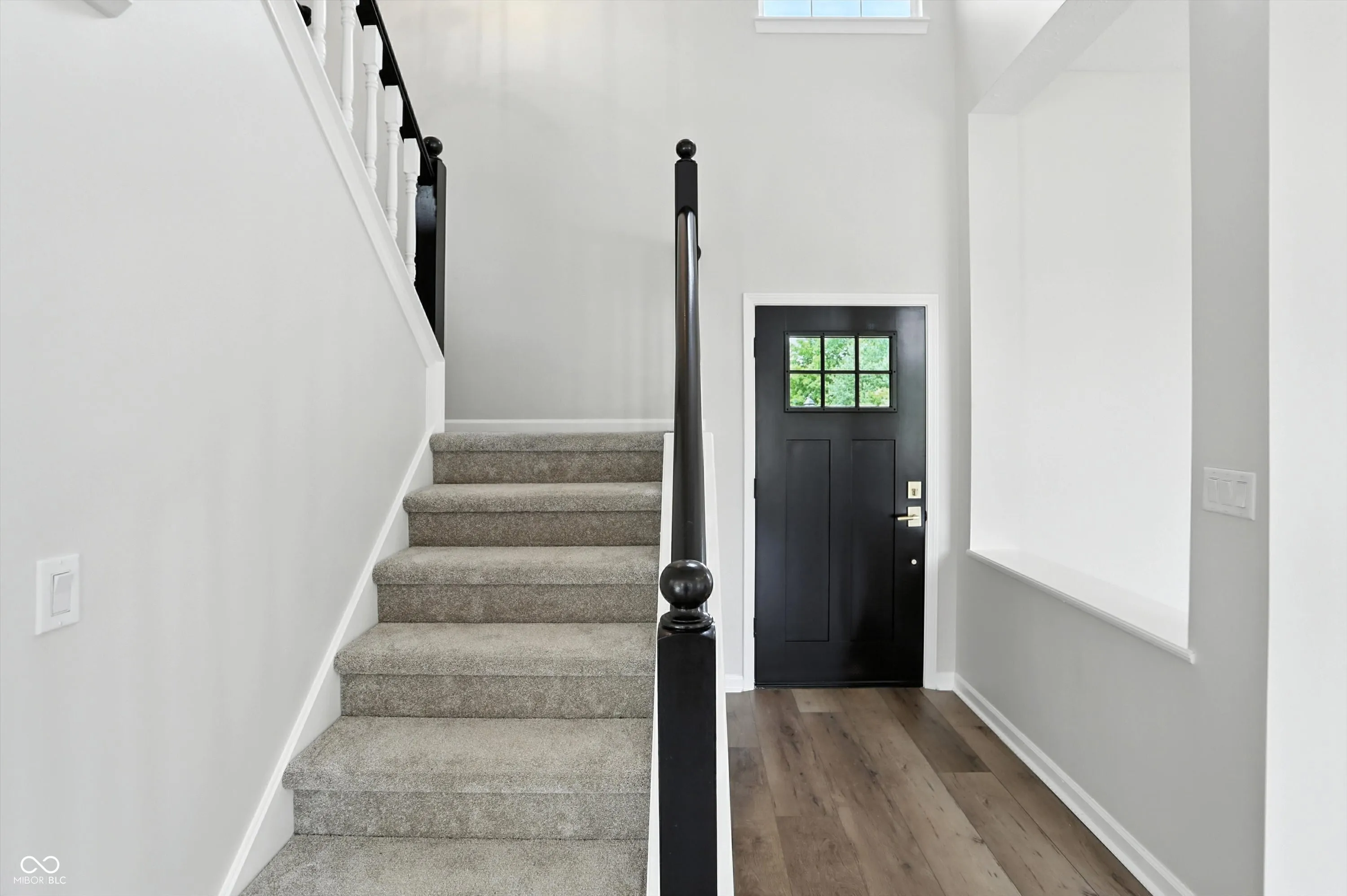 Fishers, Indiana 46038, United States, 3 Bedrooms Bedrooms, ,3 BathroomsBathrooms,Residential,Pending,159185