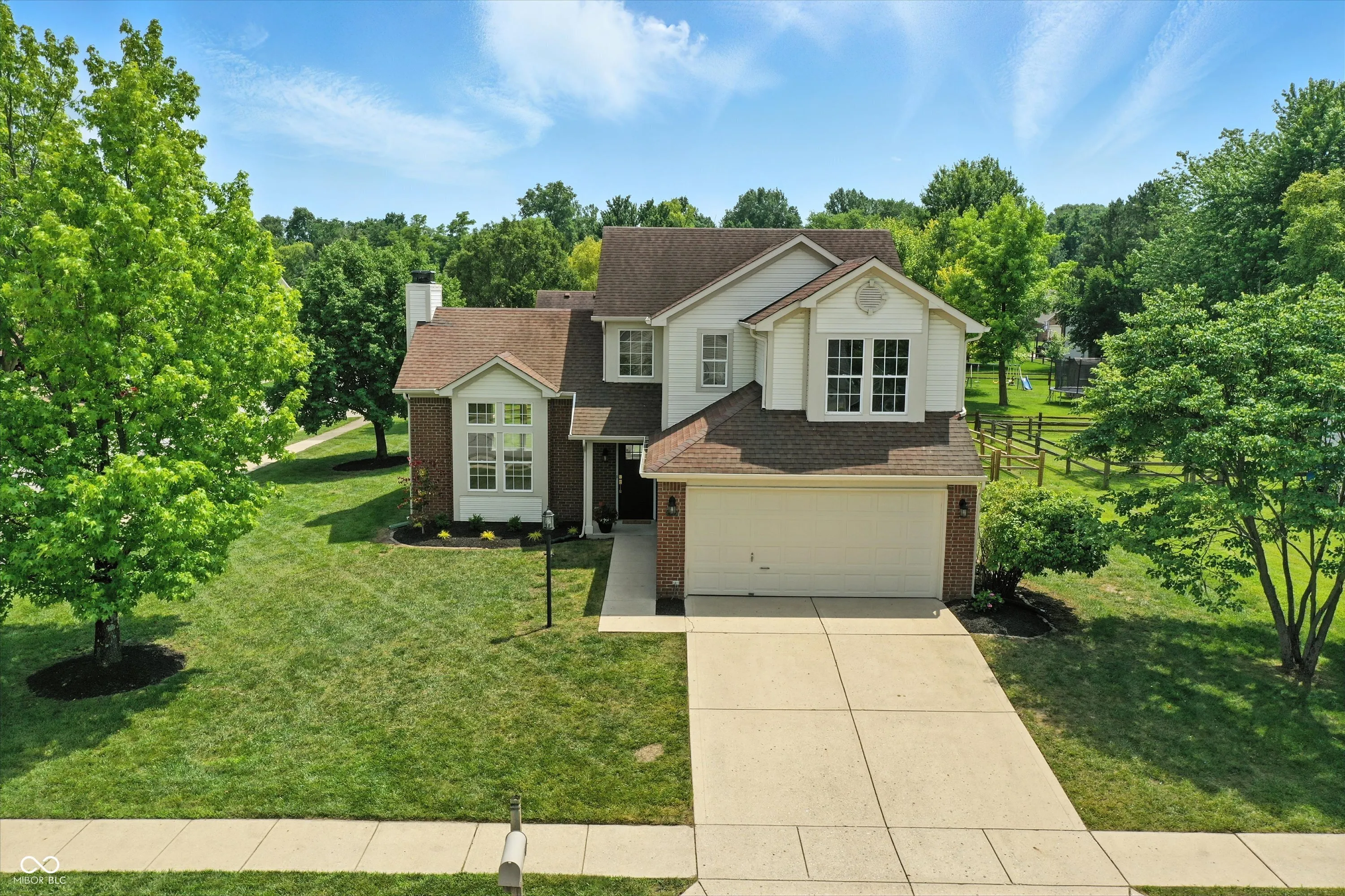 Fishers, Indiana 46038, United States, 3 Bedrooms Bedrooms, ,3 BathroomsBathrooms,Residential,Pending,159185