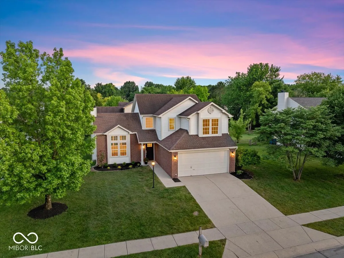 Fishers, Indiana 46038, United States, 3 Bedrooms Bedrooms, ,3 BathroomsBathrooms,Residential,Pending,159185