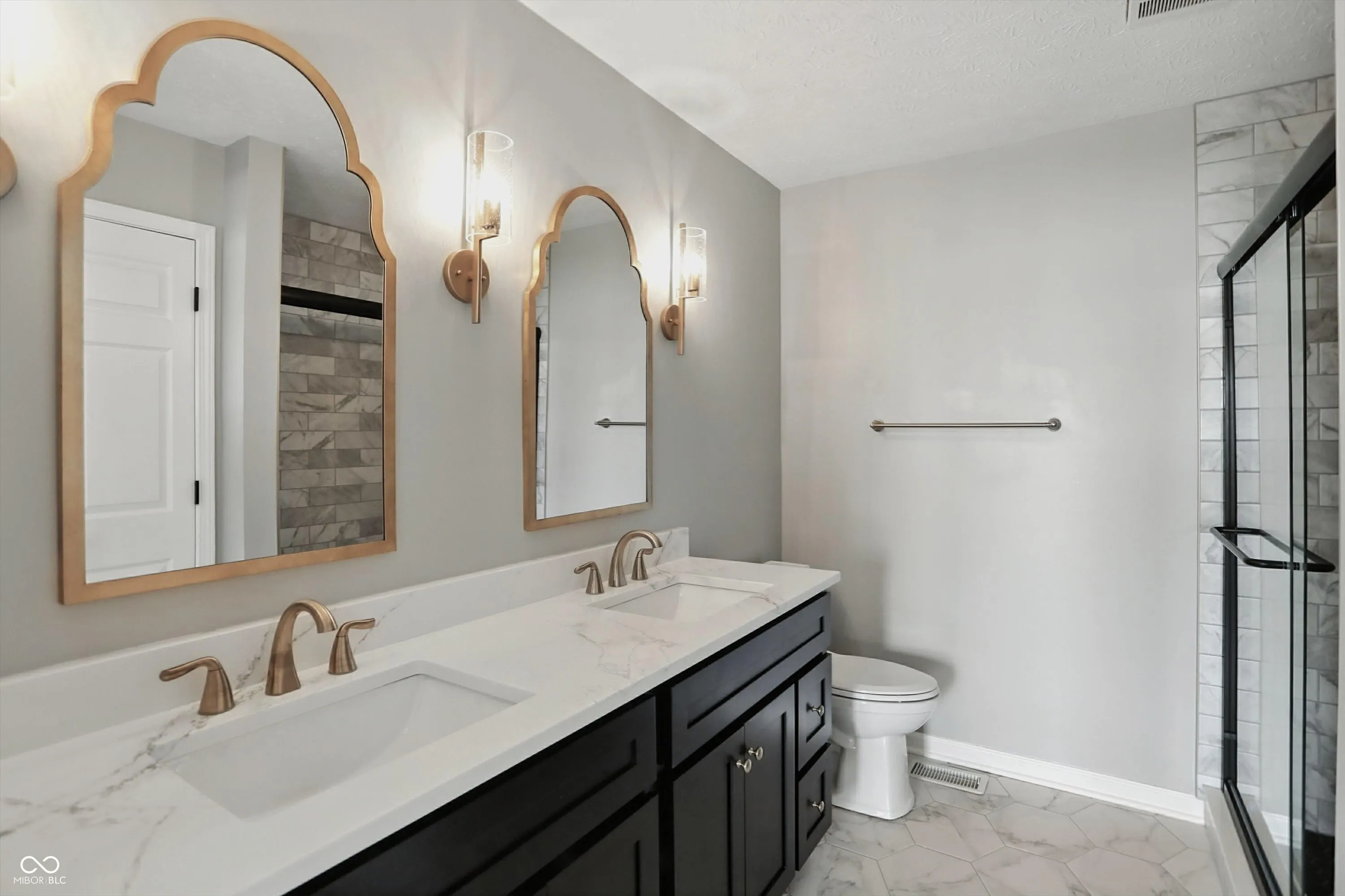 Fishers, Indiana 46038, United States, 3 Bedrooms Bedrooms, ,3 BathroomsBathrooms,Residential,Pending,159185