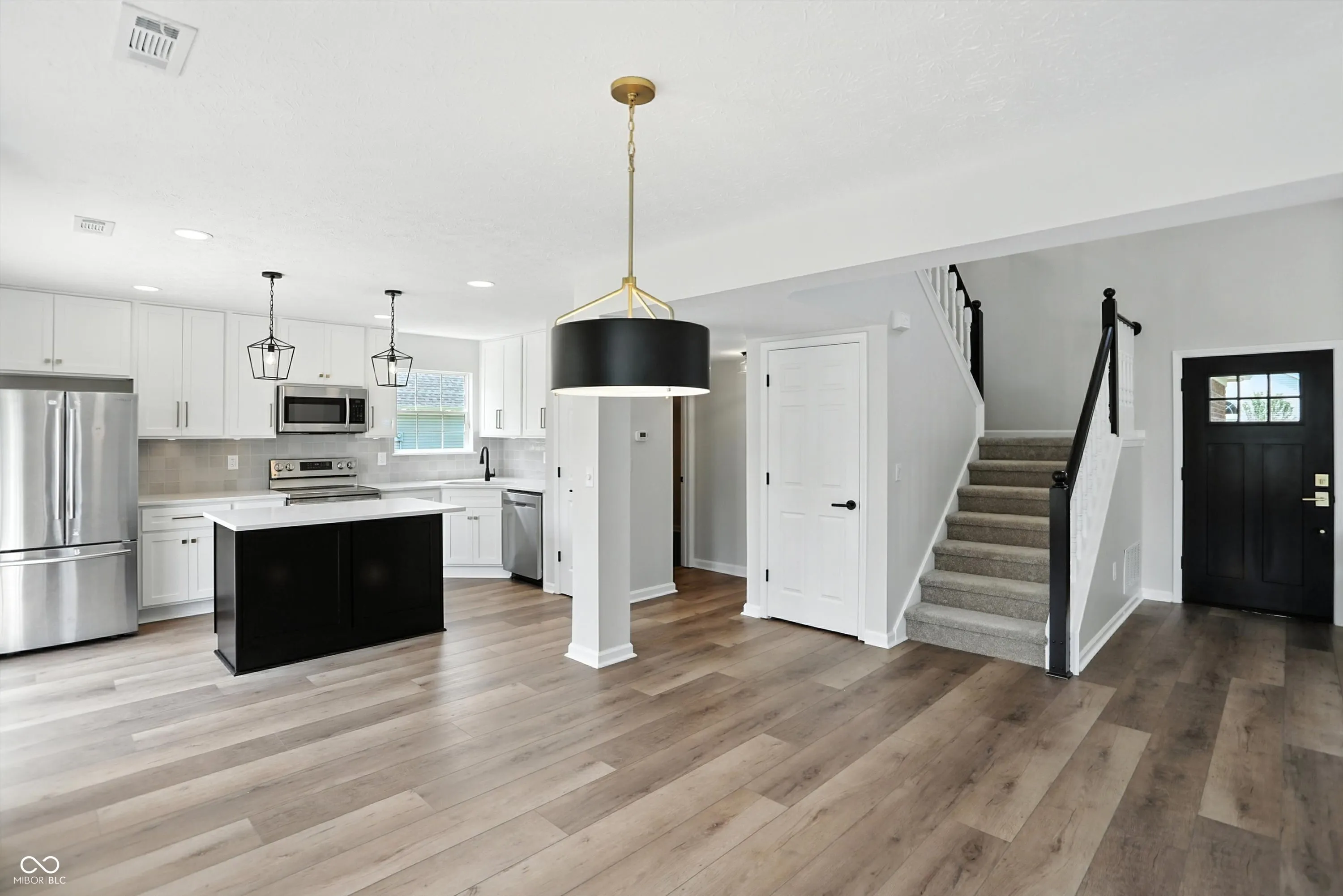 Fishers, Indiana 46038, United States, 3 Bedrooms Bedrooms, ,3 BathroomsBathrooms,Residential,Pending,159185