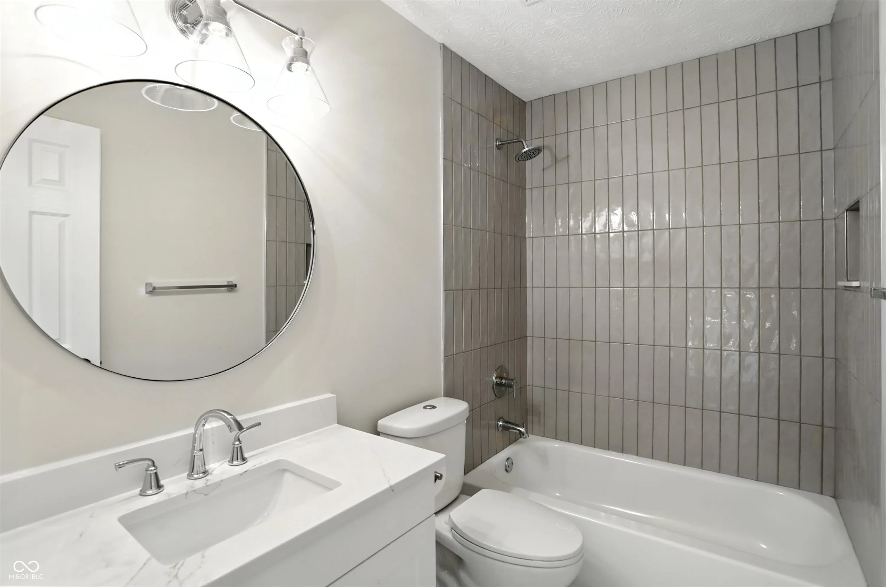 Fishers, Indiana 46038, United States, 3 Bedrooms Bedrooms, ,3 BathroomsBathrooms,Residential,Pending,159185